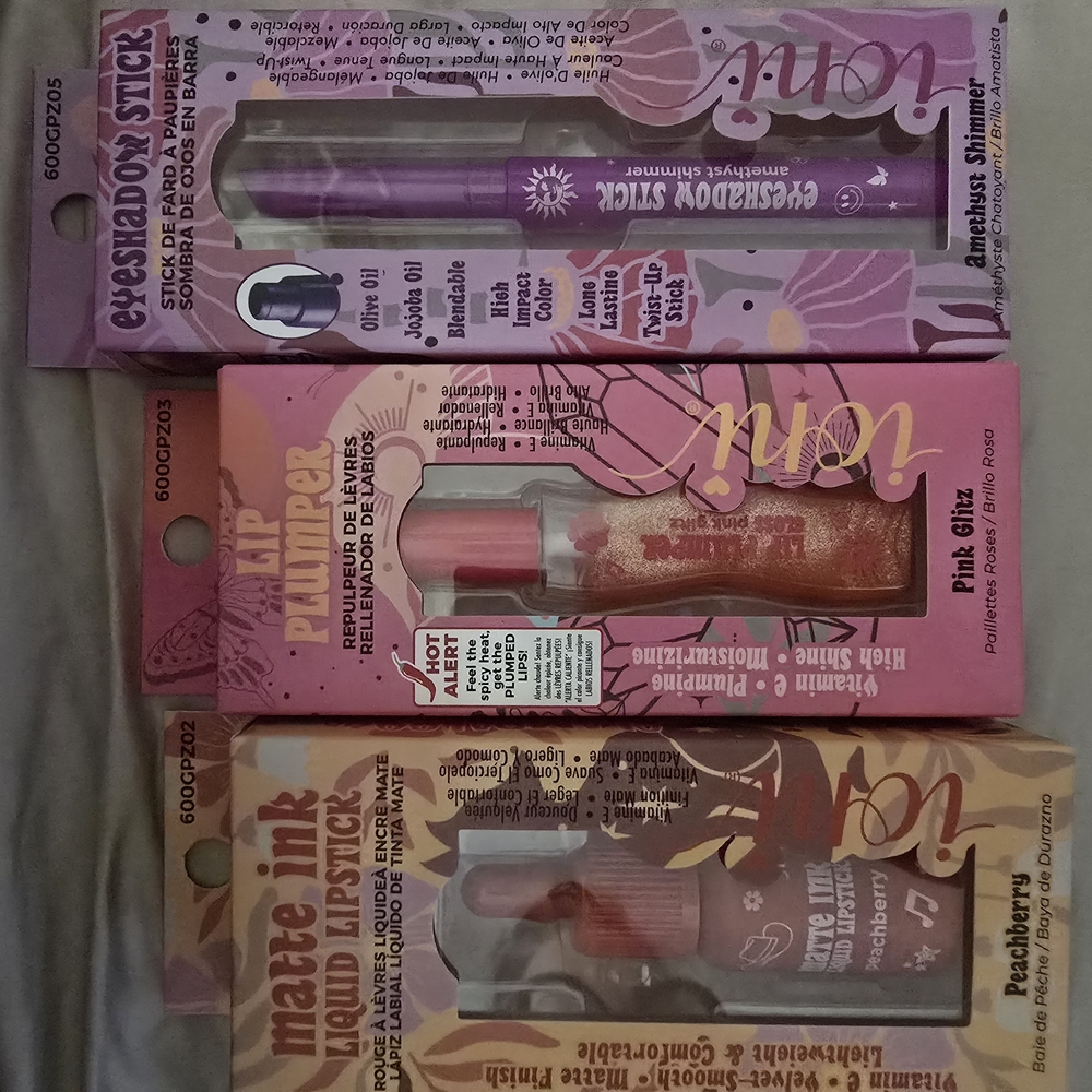 Eye and Lip Makeup Set - Pink and Gold